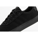 Кроссовки adidas Vulc Raid3r Skateboarding GY5497 - черные