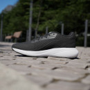 Мужская обувь adidas Running Response Runner IH6100 - черные