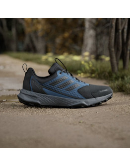 Мужская обувь adidas Terrex Tracefinder 2 Climaproof JR7769 - черно-синие