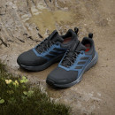 Мужская обувь adidas Terrex Tracefinder 2 Climaproof JR7769 - черно-синие