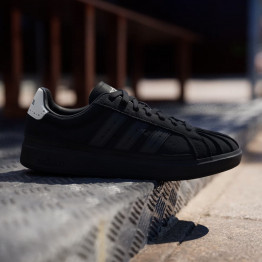 Мужская обувь adidas Sportswear Courtwave KI9955 - черные