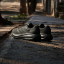 Мужские кроссовки adidas Running Response Runner 2 KJ1737 - черные