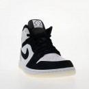Мужские кроссовки Air Jordan 1 Mid SE DH6933-100 - черно-белые