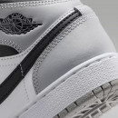 Подростковые кроссовки Nike Air Jordan 1 Mid DQ8423-101 - черно-белые