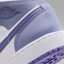 Молодежные кроссовки Nike Air Jordan 1 Mid DQ8423-500 - бело-фиолетовые
