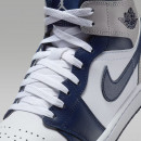 Мужские кроссовки Air Jordan 1 Mid DQ8426-146 - бело-синие