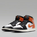 Мужские кроссовки Air Jordan 1 Mid DQ8426-801 - многоцветные