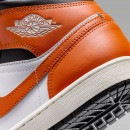 Мужские кроссовки Air Jordan 1 Mid DQ8426-801 - многоцветные