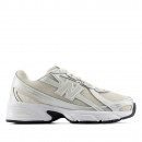 Подростковые кроссовки New Balance G7402A3 - бежевые