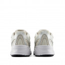 Подростковые кроссовки New Balance G7402A3 - бежевые