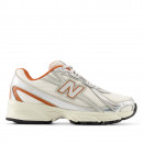 Подростковые кроссовки New Balance G7404O9 - бежевые