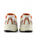 Подростковые кроссовки New Balance G7404O9 - бежевые