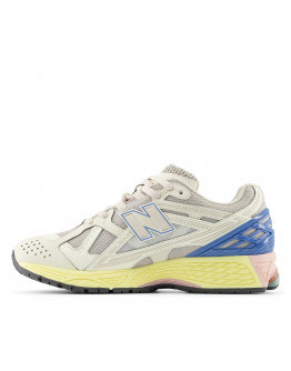 Кроссовки New Balance M1906NC - бежевые