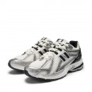 Кроссовки New Balance M1906RER - серебряные