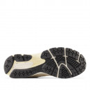 Кроссовки New Balance M2002RCC - бежевые