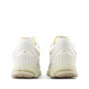 Кроссовки New Balance M2002RVF - белые