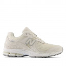 Кроссовки New Balance M2002WC - бежевые