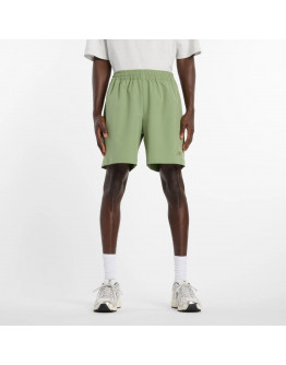 Мужские шорты New Balance MB6174CDAAR - зеленые