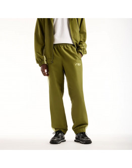 Мужские брюки New Balance Trackside MB62A8LTGEE - зеленые