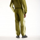 Мужские брюки New Balance Trackside MB62A8LTGEE - зеленые