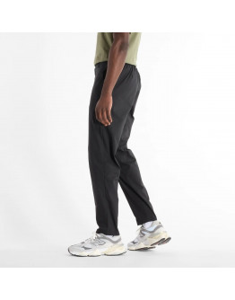 Брюки New Balance MP43554BK - черные