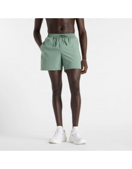 Мужские шорты New Balance MS41227DKJ - зеленые