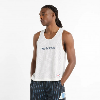 Футболка New Balance MT51608BK - белая