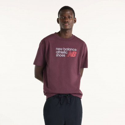Мужская футболка New Balance Athletics Premium Relaxed Chest Logo MT51900YLR - бордовая