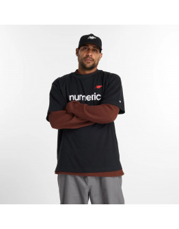 Мужская футболка New Balance MT53704BK - черная