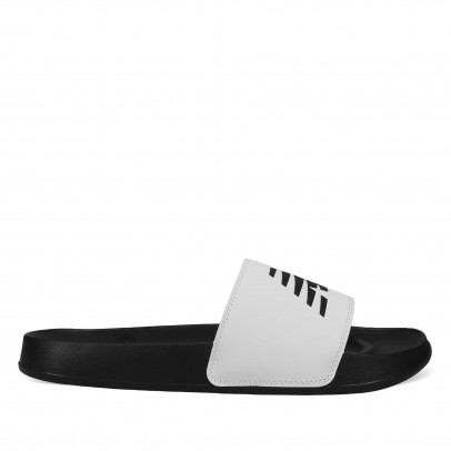 Шлепанцы New Balance SUF200B3 - черные