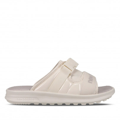 Клапки New Balance SWA330F3 - бежевые