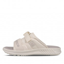 Клапки New Balance SWA330F3 - бежевые