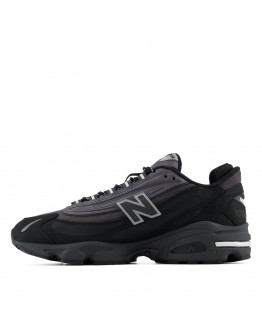 Ботинки унисекс New Balance U100095J - черные
