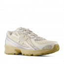 Кроссовки унисекс New Balance U7403OO - бежевые