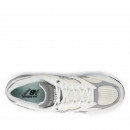 Кроссовки унисекс New Balance U880R2QR - бежевые