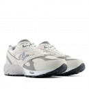 Кроссовки унисекс New Balance U880R2QR - бежевые