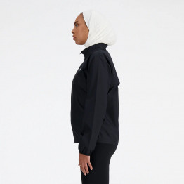 Куртка New Balance WJ41243BK - черная