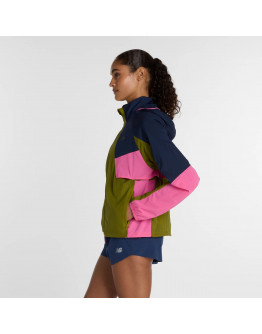 Женская куртка New Balance WJ61J326AAN - зеленая