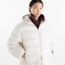 Женская куртка New Balance Boston Long Puffer WJ62Y0KBLIN - бежевый