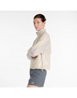 Женская куртка New Balance WO53206LIN - бежевый