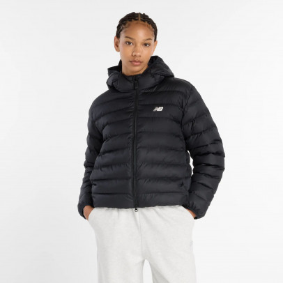 Женская куртка New Balance WO53500BK - черная