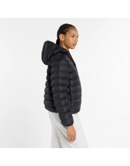 Женская куртка New Balance WO53500BK - черная