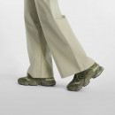 Брюки New Balance WP51538OVN - зеленые