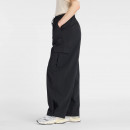Женские брюки New Balance Cargo WP53504BK - черные