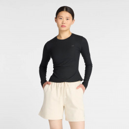 Женская футболка New Balance WT53133BK - черная