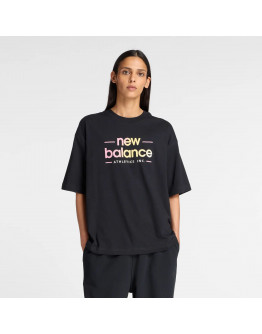 Женская футболка New Balance WT53916BK - черная