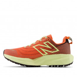 Кроссовки New Balance FuelCell Venym WTVNYMP - оранжевые