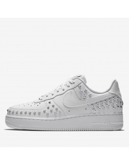 Кроссовки для женщин Nike Air Force 1 '07 XX Studded AR0639-100 - белые
