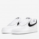 Женская обувь Nike Air Force 1 '07 DD8959-103 - белые