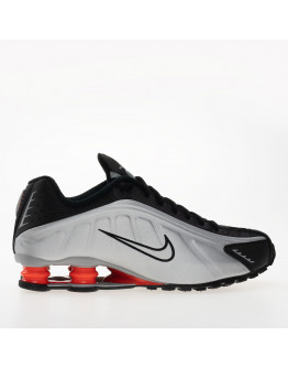 Мужская обувь Nike Shox R4 HQ1988-002 - черно-белые